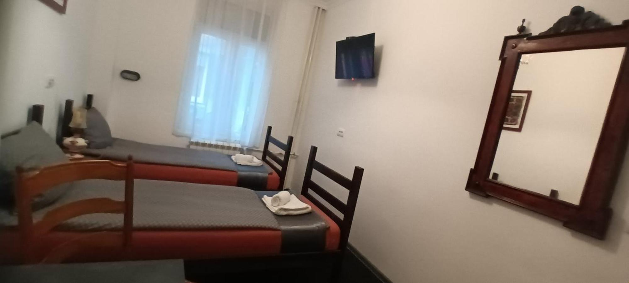 Authentic Belgrade Centre Hostel - Only Private Rooms חדר תמונה